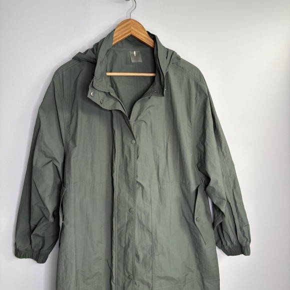 Calia Carrie Underwood Womens Jacket L/XL Green Windbreaker Nylon Rain Long Hood - Picture 2 of 14